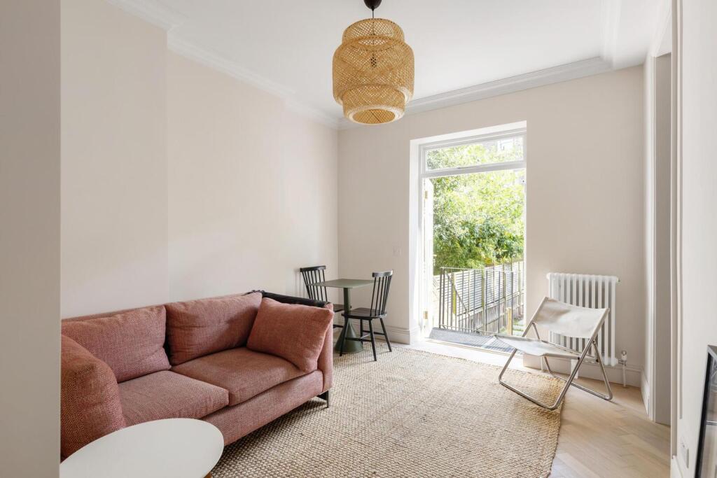 Main image of property: Cornwall Crescent, London