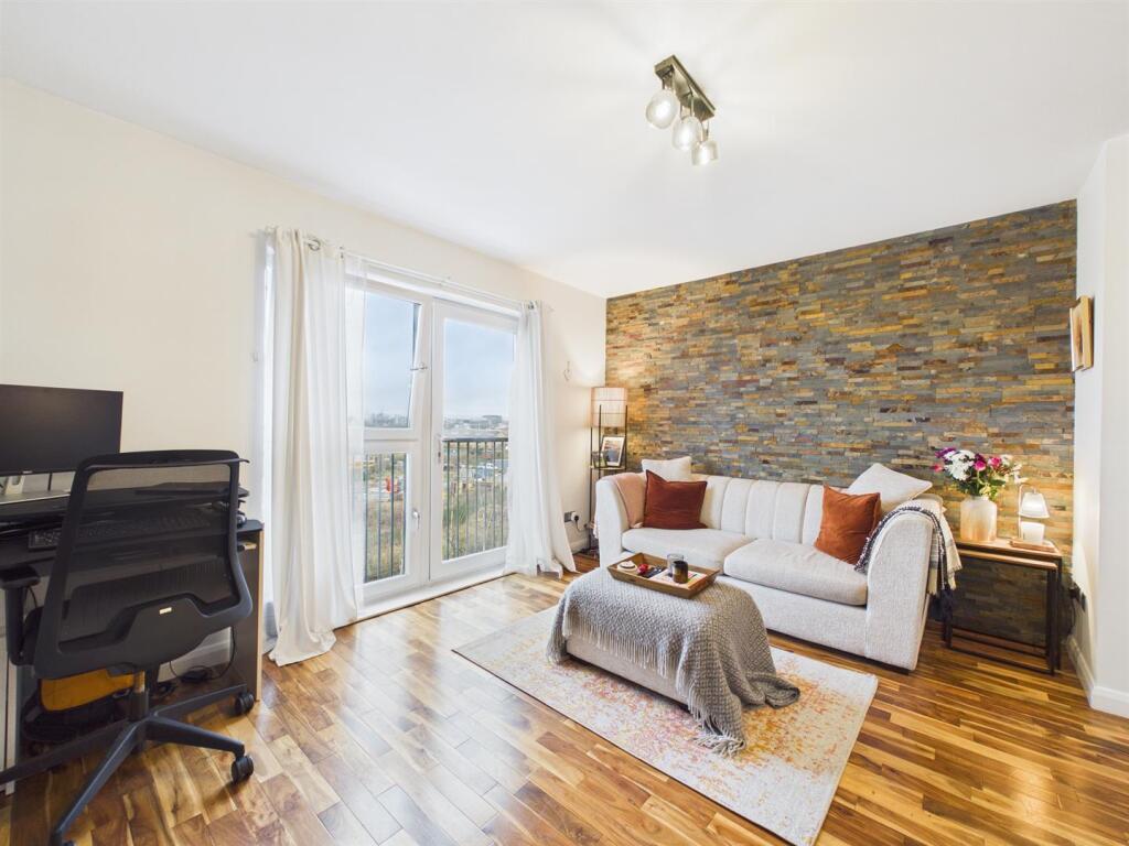 Apartment in Glasgow - View 2