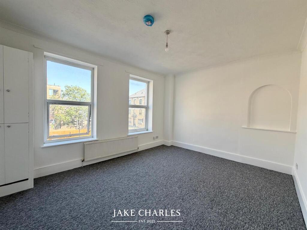 Main image of property: Green Lanes, London