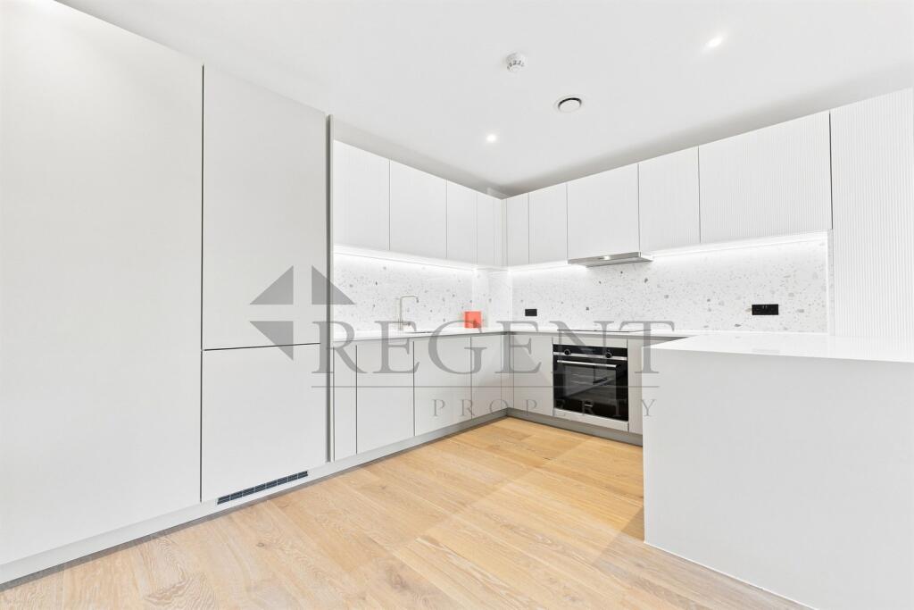 Apartment in London - More