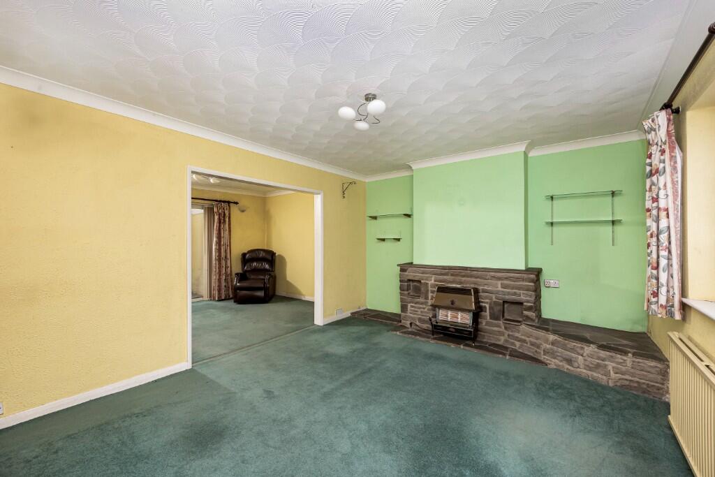 Shelldale Crescent, Portslade, BN41 1LG photo 2