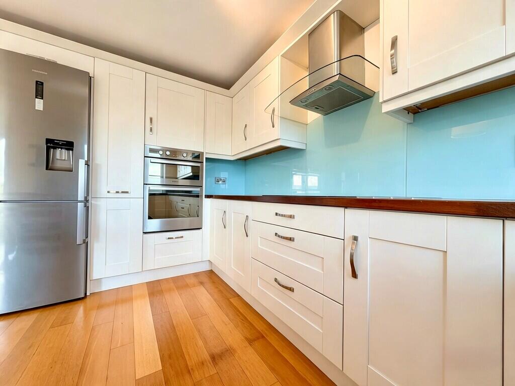 Apartment in Exeter - View 5