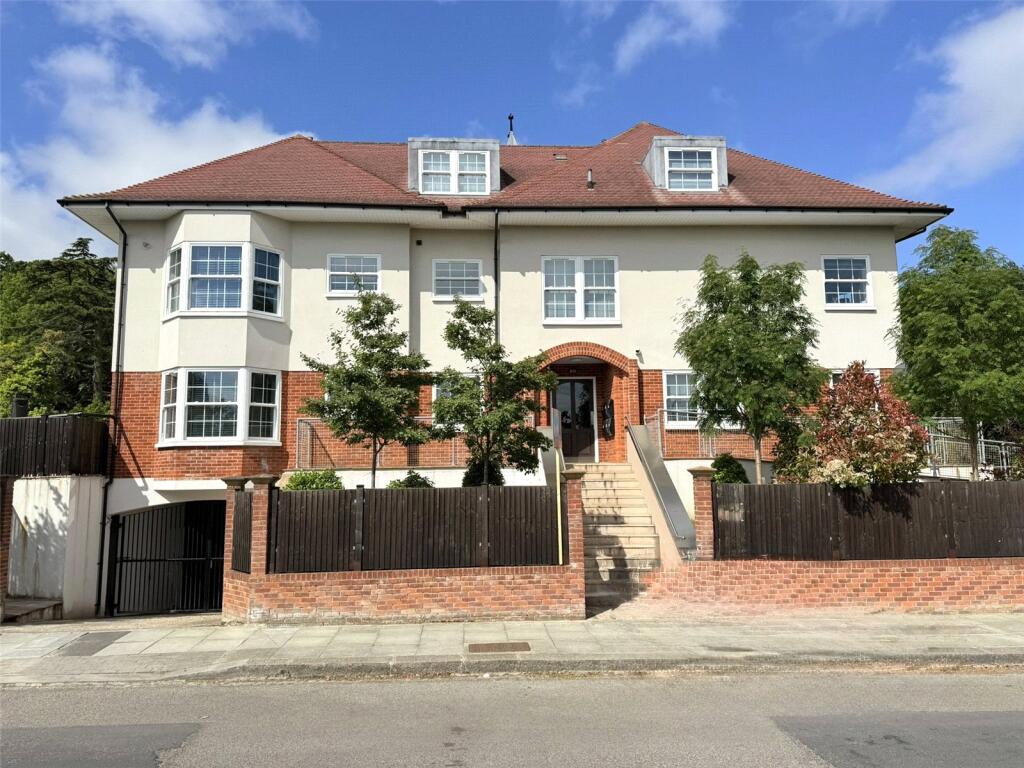 Main image of property: Totteridge Lane, London, N20