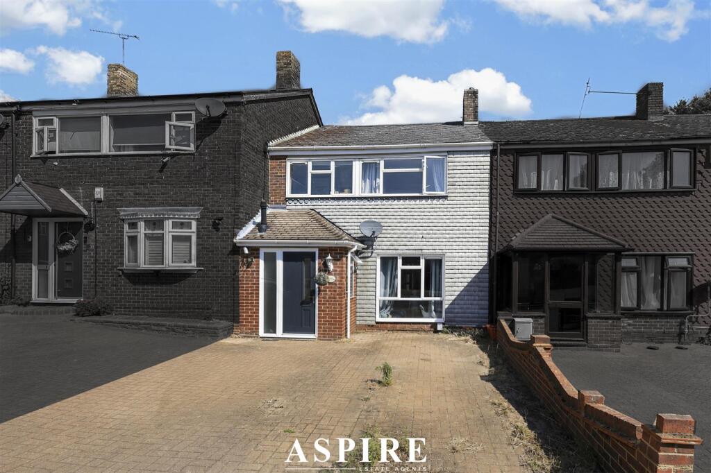 House in Basildon, Lee Chapel