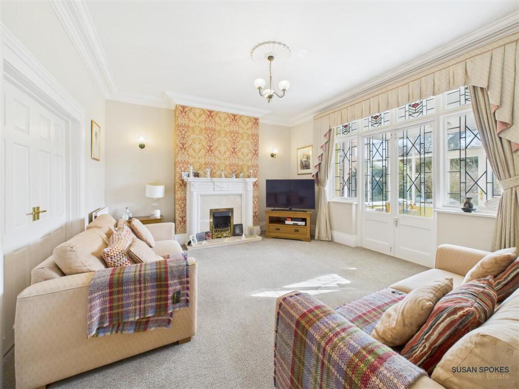 House in South Tyneside, Harton - View 4