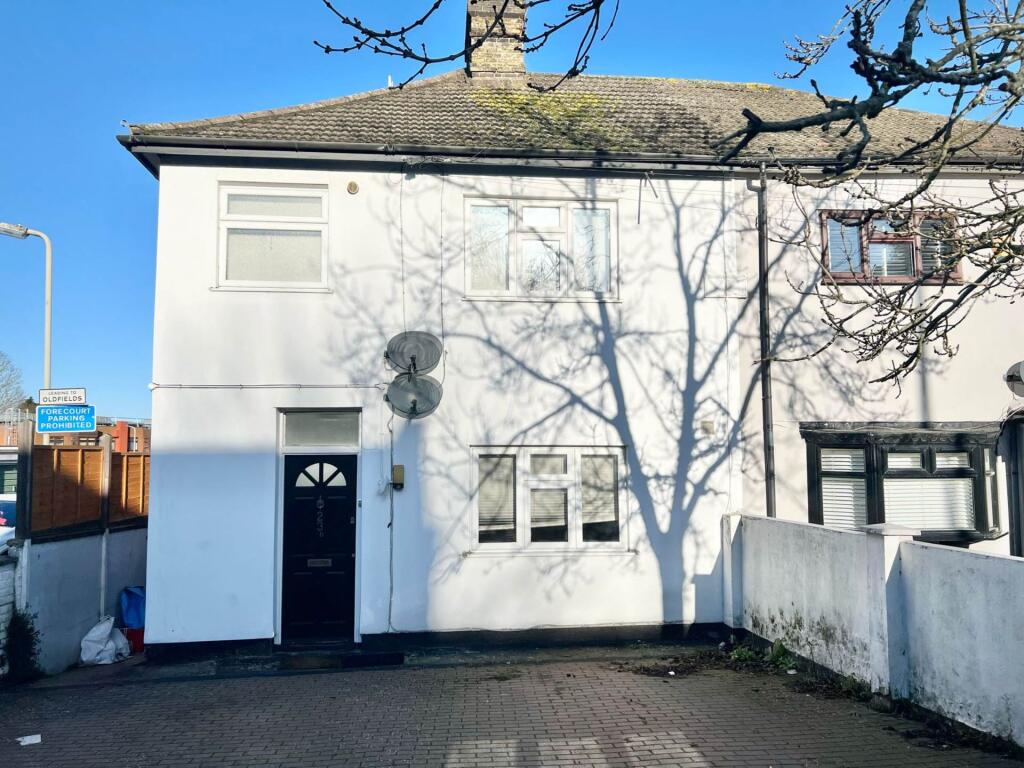 Main image of property: Crescent Road, Brentwood