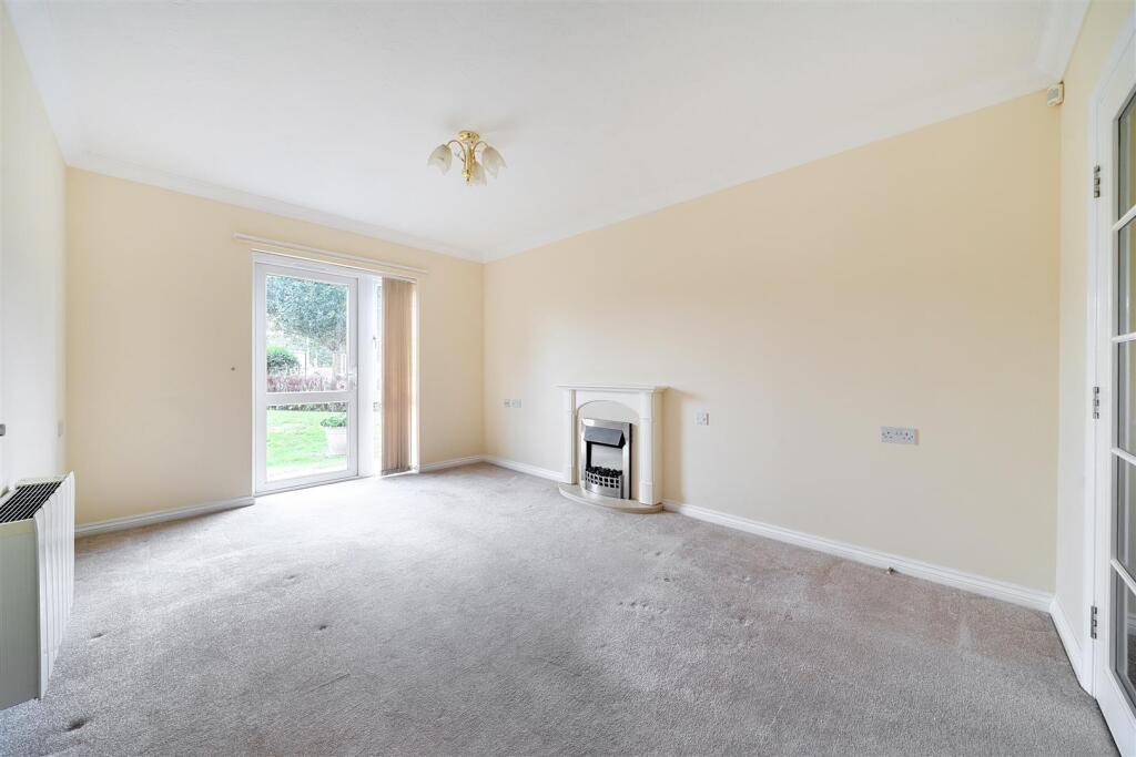 Apartment in Filton, Northville - View 2