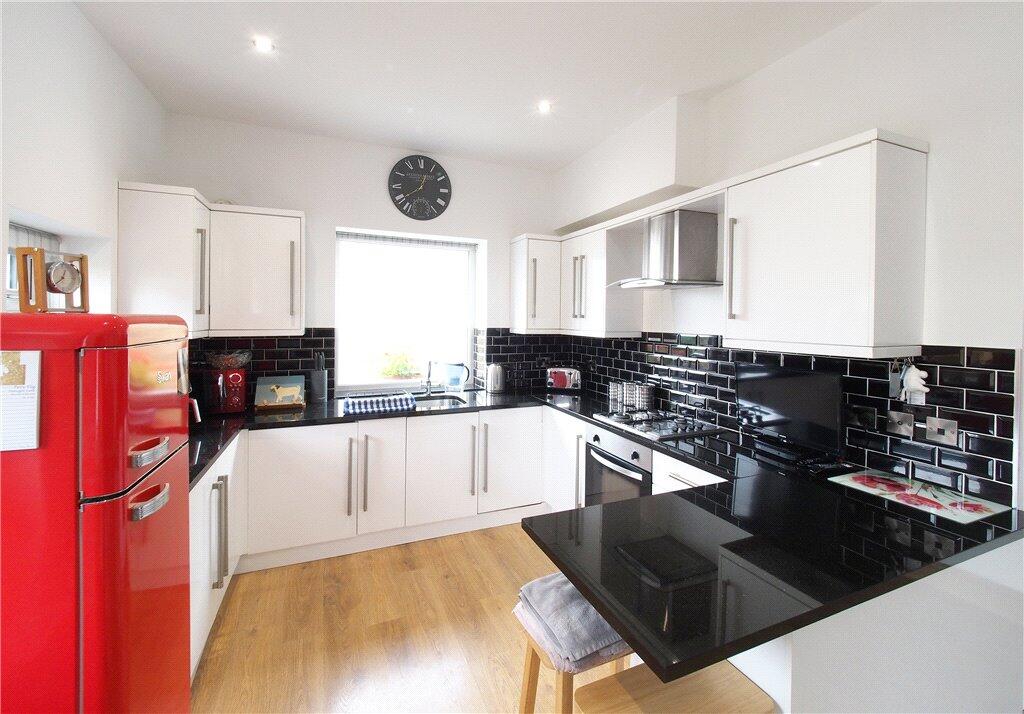 Mytholmes Lane, Haworth, Keighley, West Yorkshire, BD22 photo 3