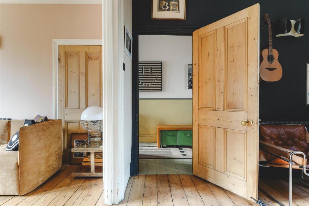 House in London, Clapton Park, Homerton - View 5