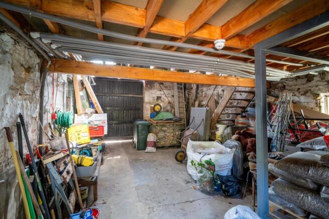 Adjoining Barn