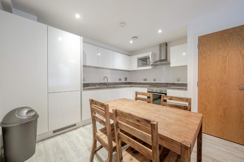 Apartment in Salford, Greater Manchester - More