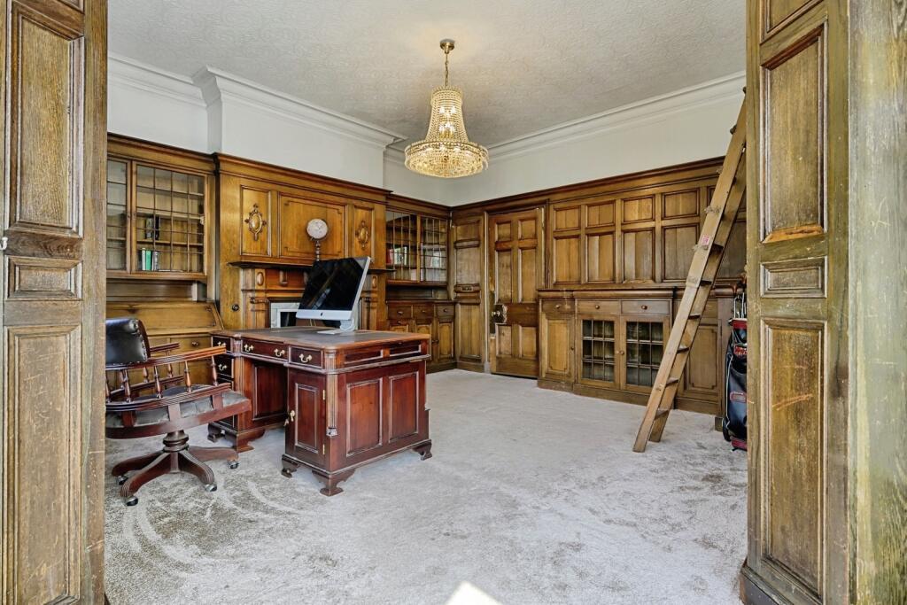 House in Ribble Valley, Wilpshire - More