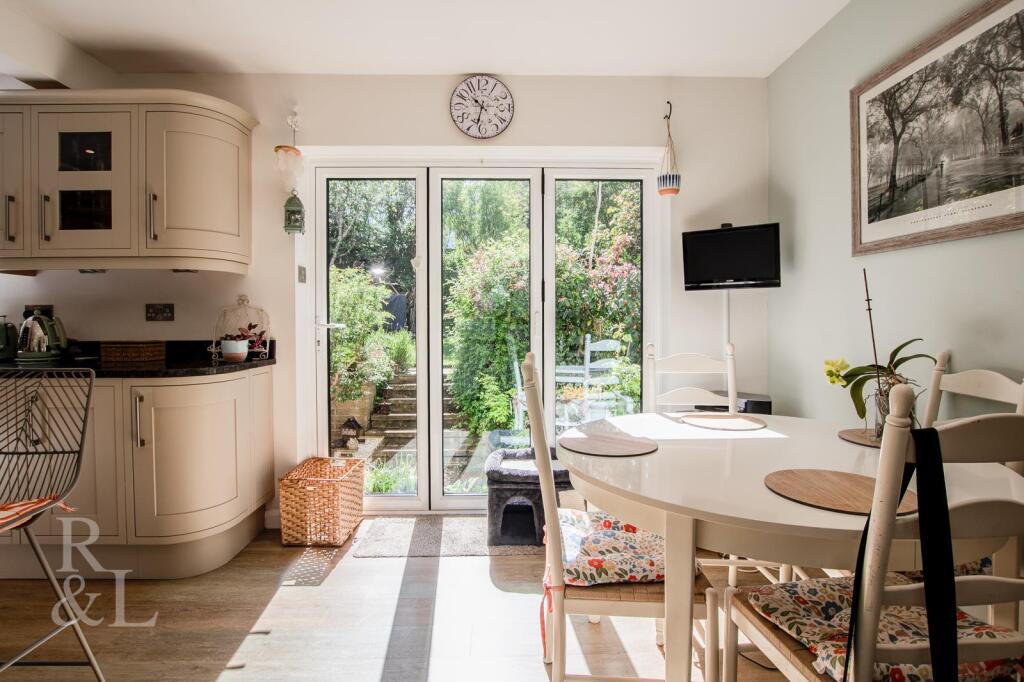 Brook View Drive, Keyworth, Nottingham - View 4