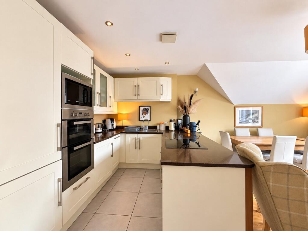 Apartment in Minehead, Somerset - View 4