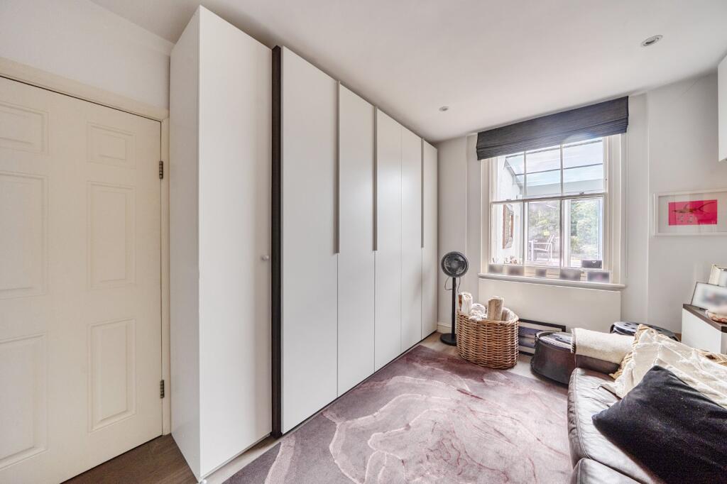 House in London - View 4