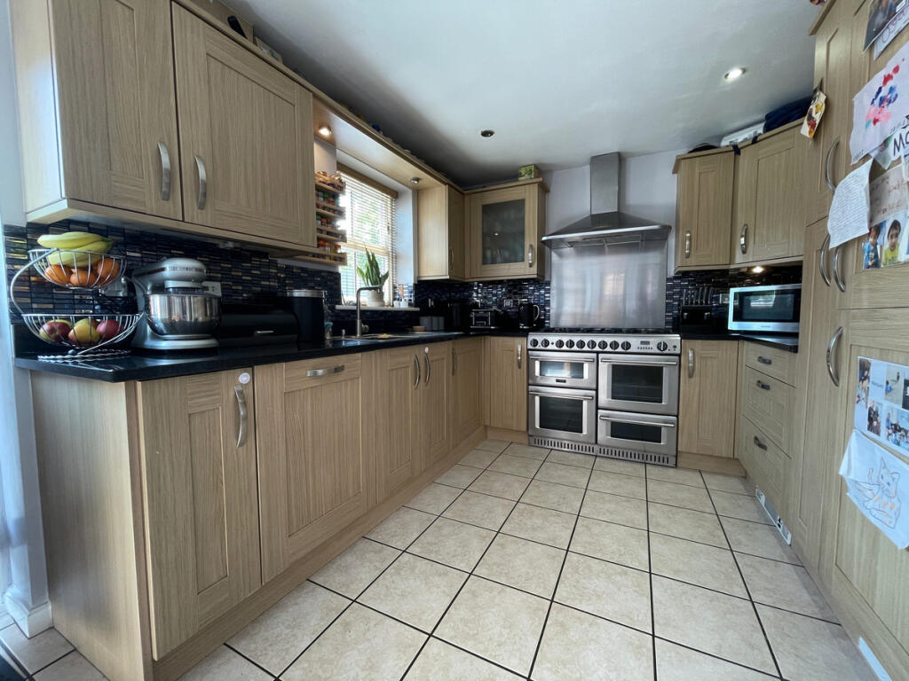 Nether Hall Avenue, Birmingham, B43 7 photo 5