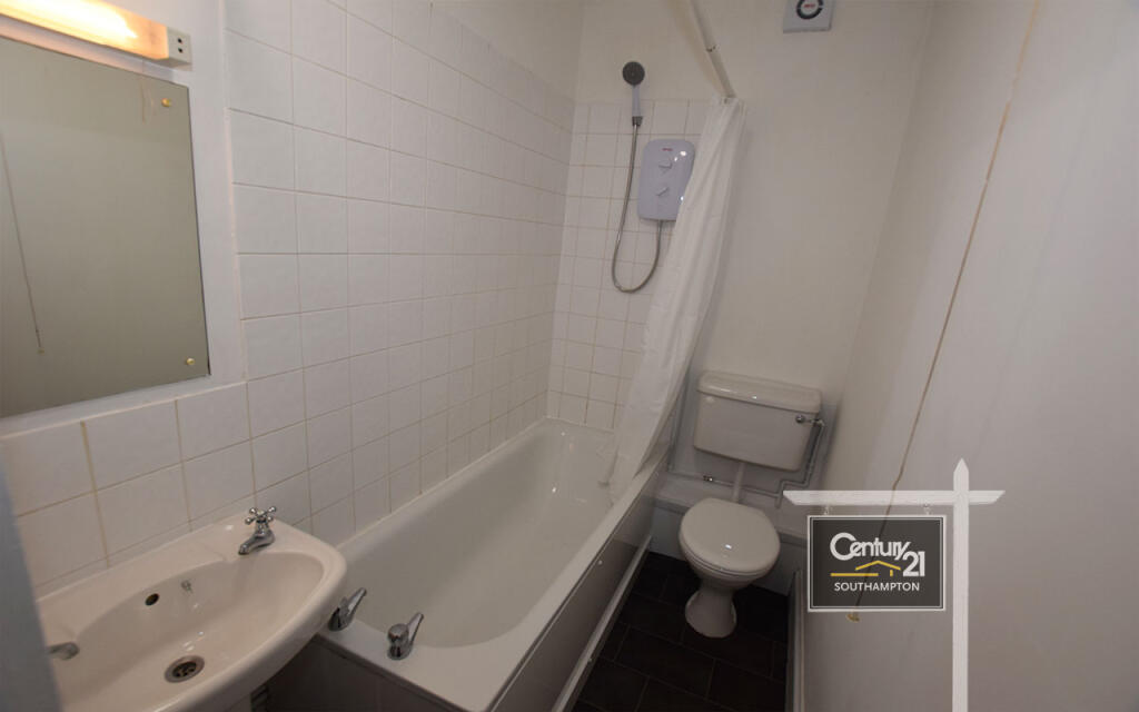 Apartment in Southampton - More