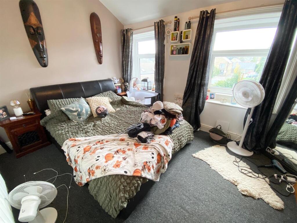 Apartment in Huddersfield - View 4
