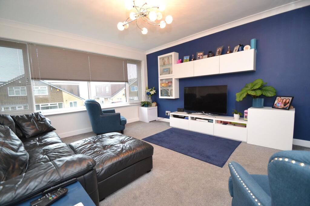 House in Bradford, Thackley End, Esholt - View 2