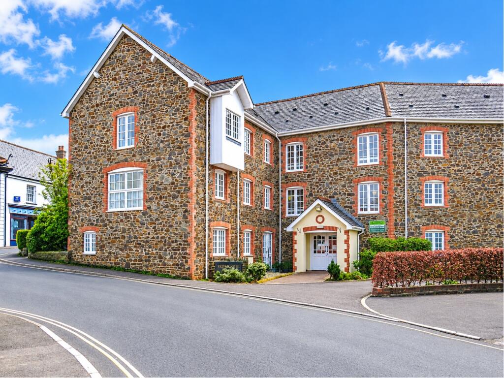 Main image of property: Park Terrace, Minehead