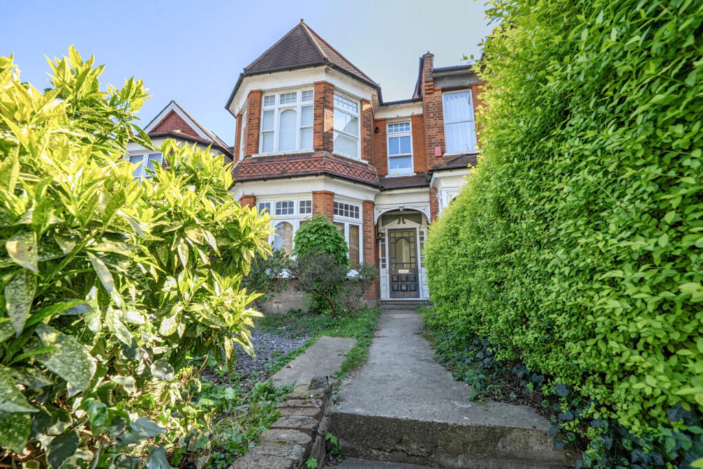 Main image of property: Colney Hatch Lane, London, N10