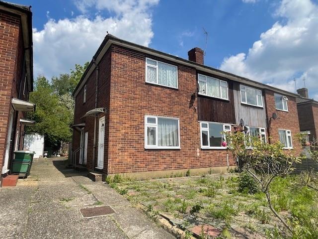 Main image of property: Gwillim Close Sidcup DA15