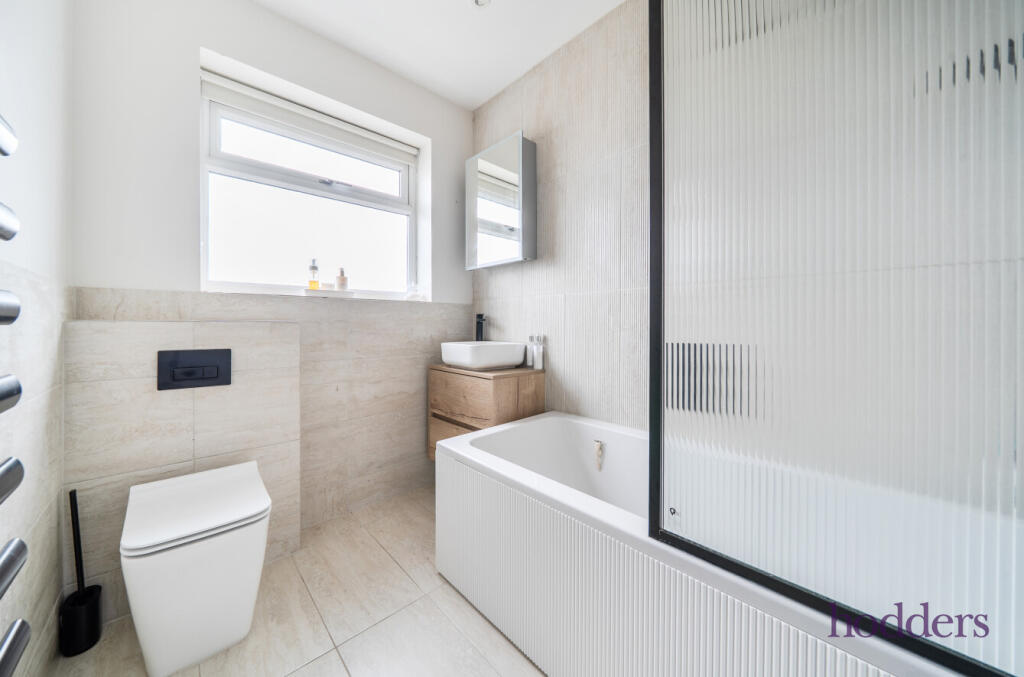 House in Runnymede, Addlestone - View 5