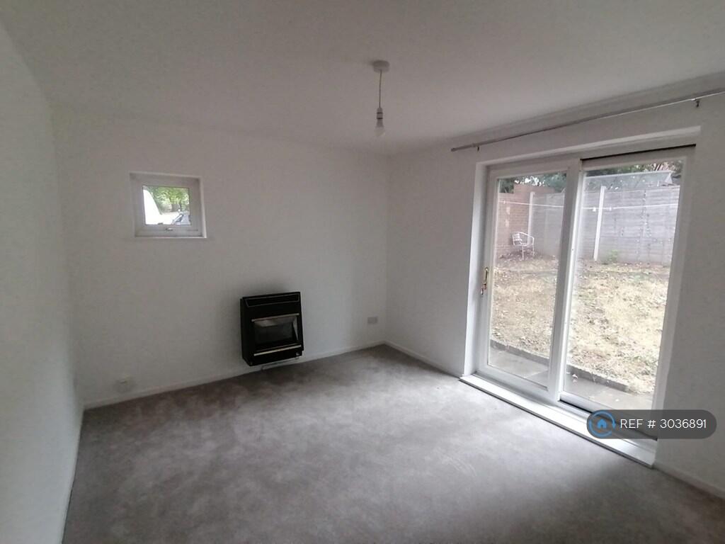 House in Sheffield, South Yorkshire - View 2