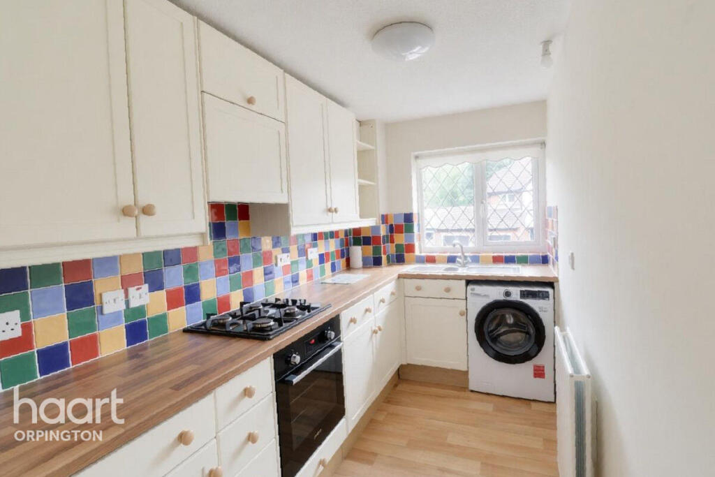 Chartwell Drive, Orpington photo 3