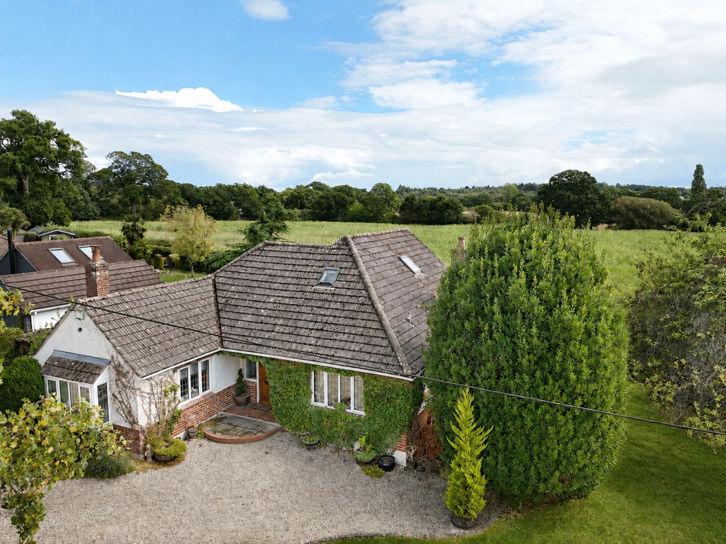 Main image of property: Broomhill, Wimborne, BH21