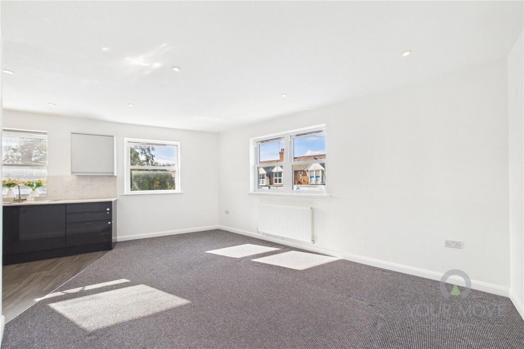 Apartment in Northampton, West Northamptonshire - View 3