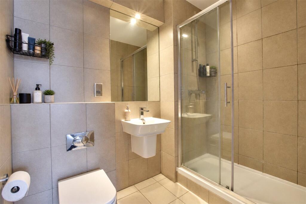 Apartment in London - More
