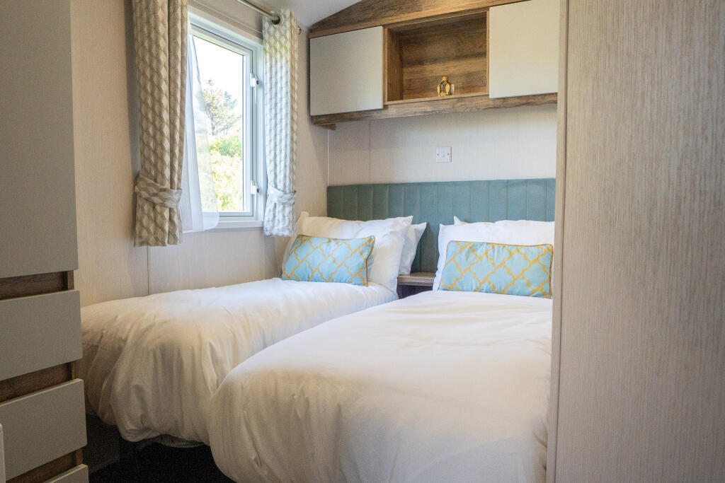 Willerby Brookwood, Beverley Park, Goodrington, Paignton, Devon, TQ4 7JE - More