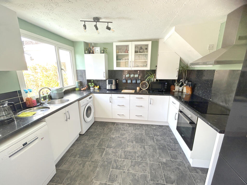 House in Truro - View 5