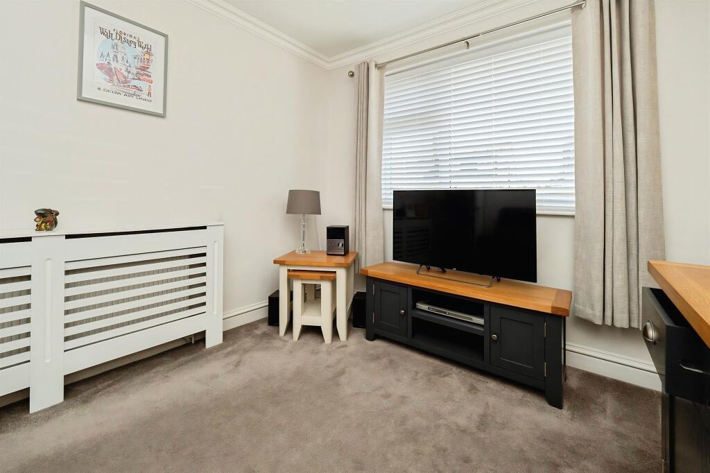 Chestnut Avenue, Beverley - View 6