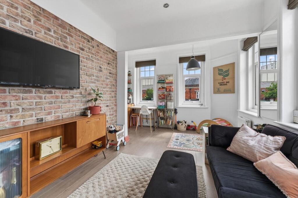 Wimborne Road, Victoria Park Place, BH9 - View 2