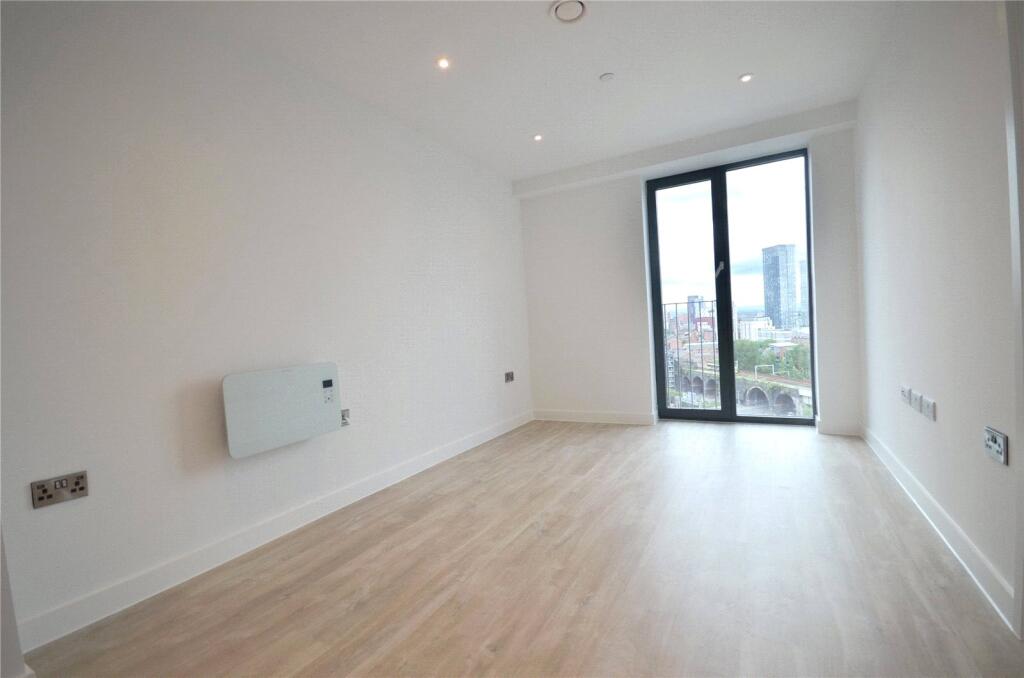 Apartment in Manchester - View 4
