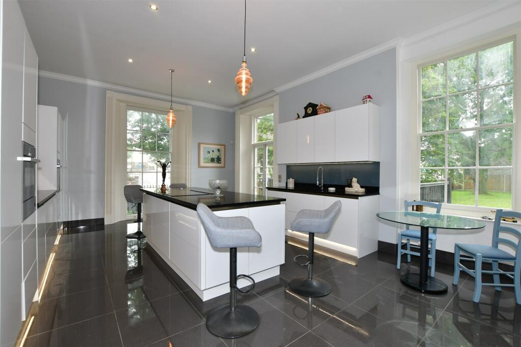 Main image of property: London Road, Dover, Kent
