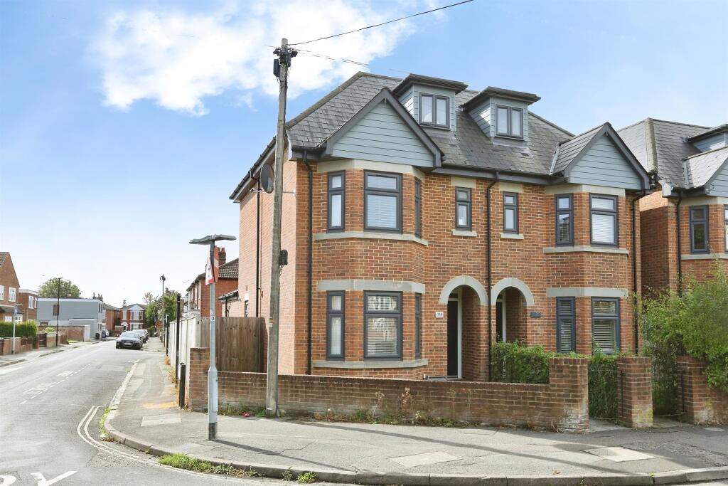 4-bed semi-detached on Waterloo Road, SOUTHAMPTON, £400,000