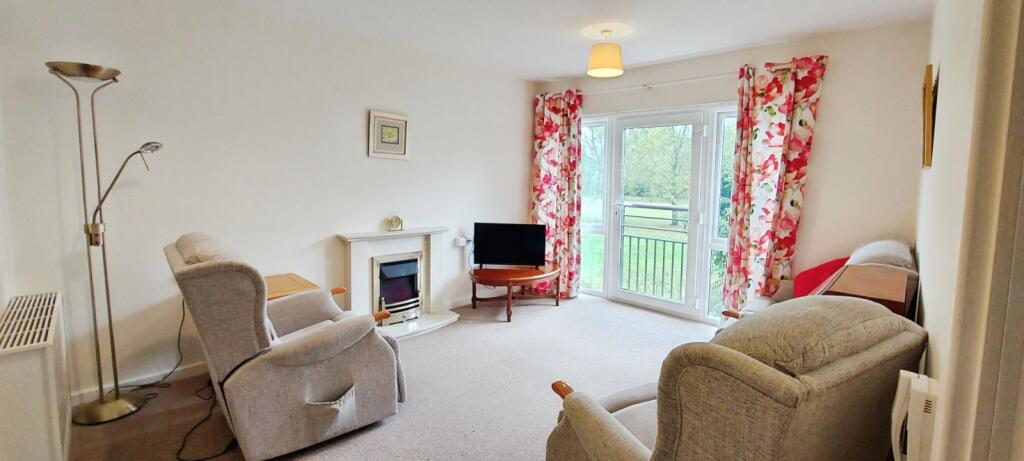 Apartment in Styal, Lakes Estate, Handforth - View 3