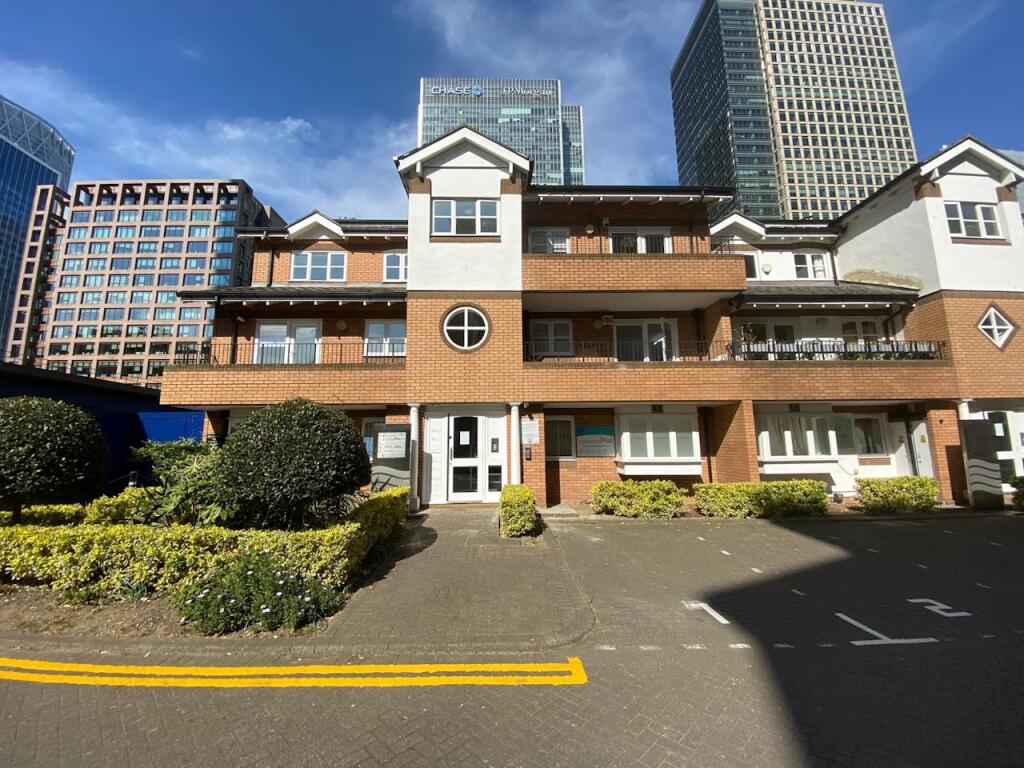 Main image of property: 1 Cochrane House, Admirals Way, London, E14 9UD