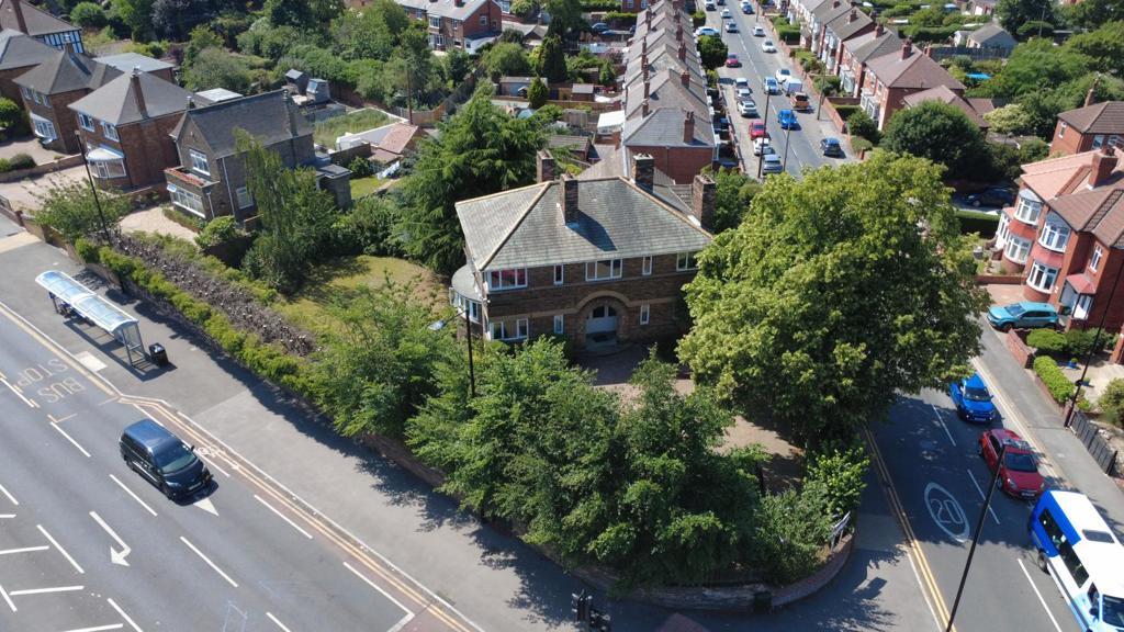 Main image of property: Wentworth Lodge , 182 Wentworth Road, Doncaster, South Yorkshire, DN2 4BT