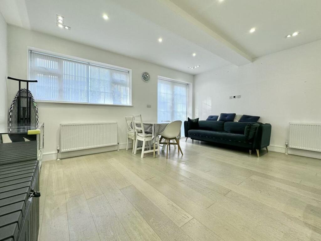 Main image of property: Ravenscroft Avenue, Golders Green, Barnet, London