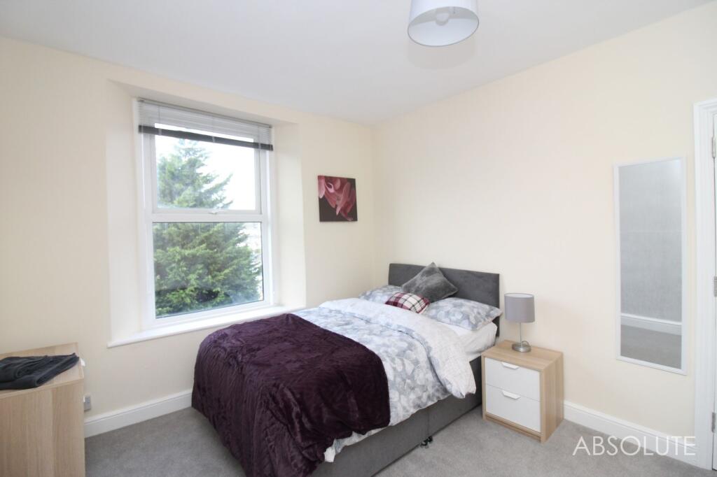 Main image of property: 37 Pennsylvania Road, Torquay, TQ1