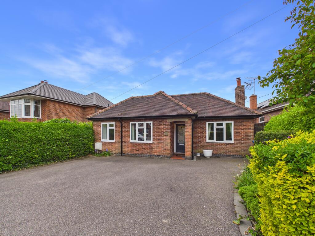 4-bed detached on West Bank Road, Allestree, £450,000