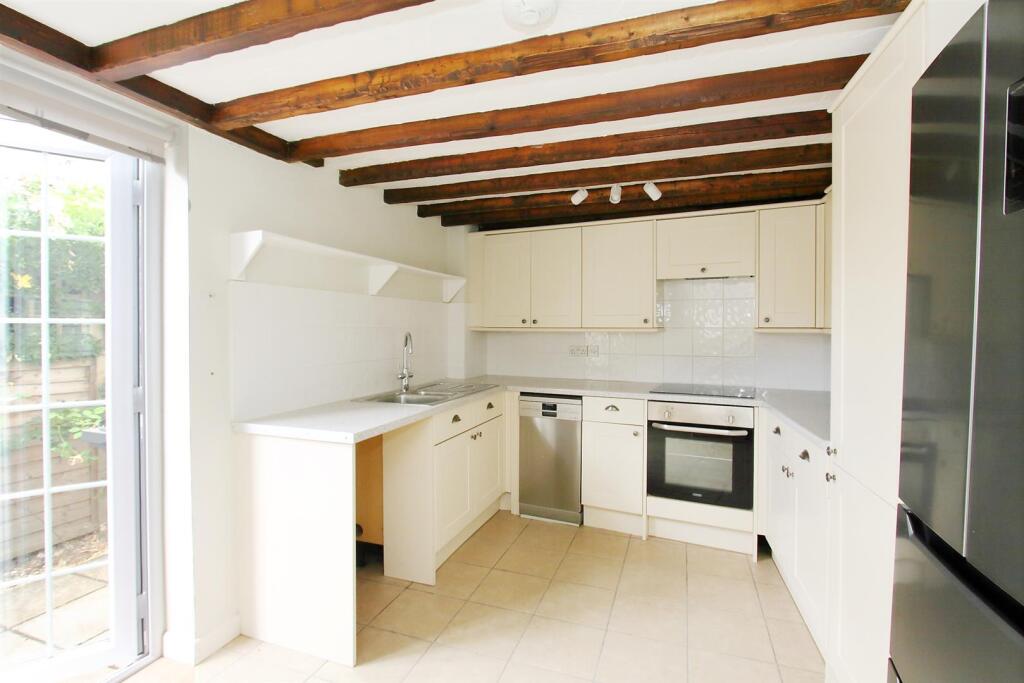 House in Southampton - View 5