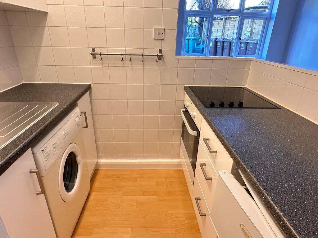 Apartment in Sheffield - View 5