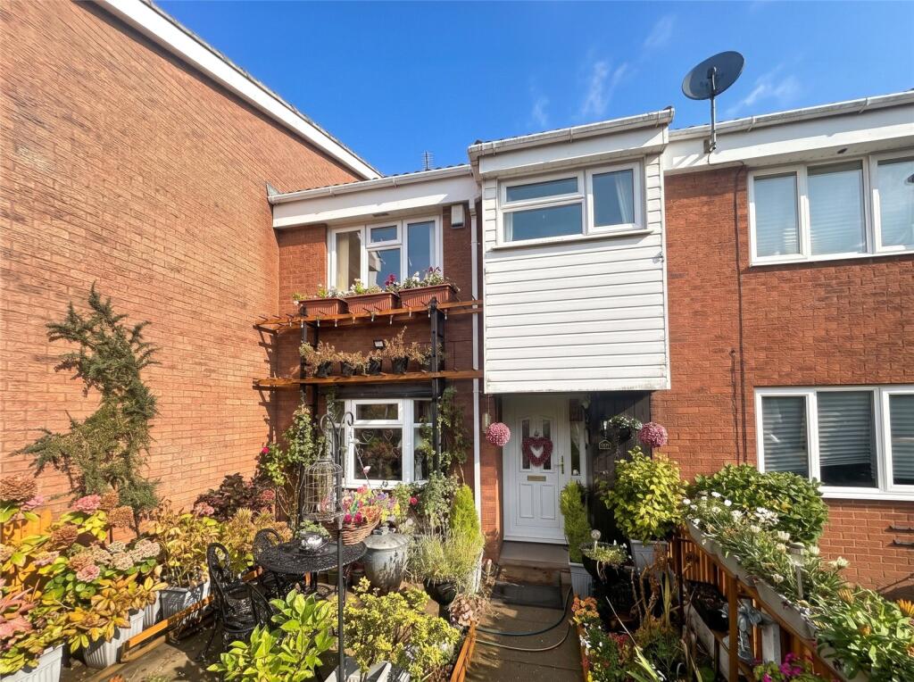 Main image of property: Eastney Crescent, Pendeford, Wolverhampton, West Midlands, WV8