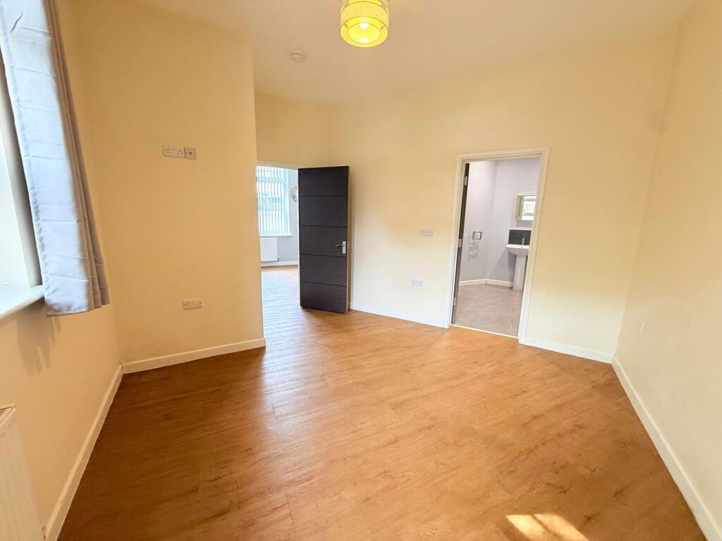 Apartment in Wellington, Westford - View 5