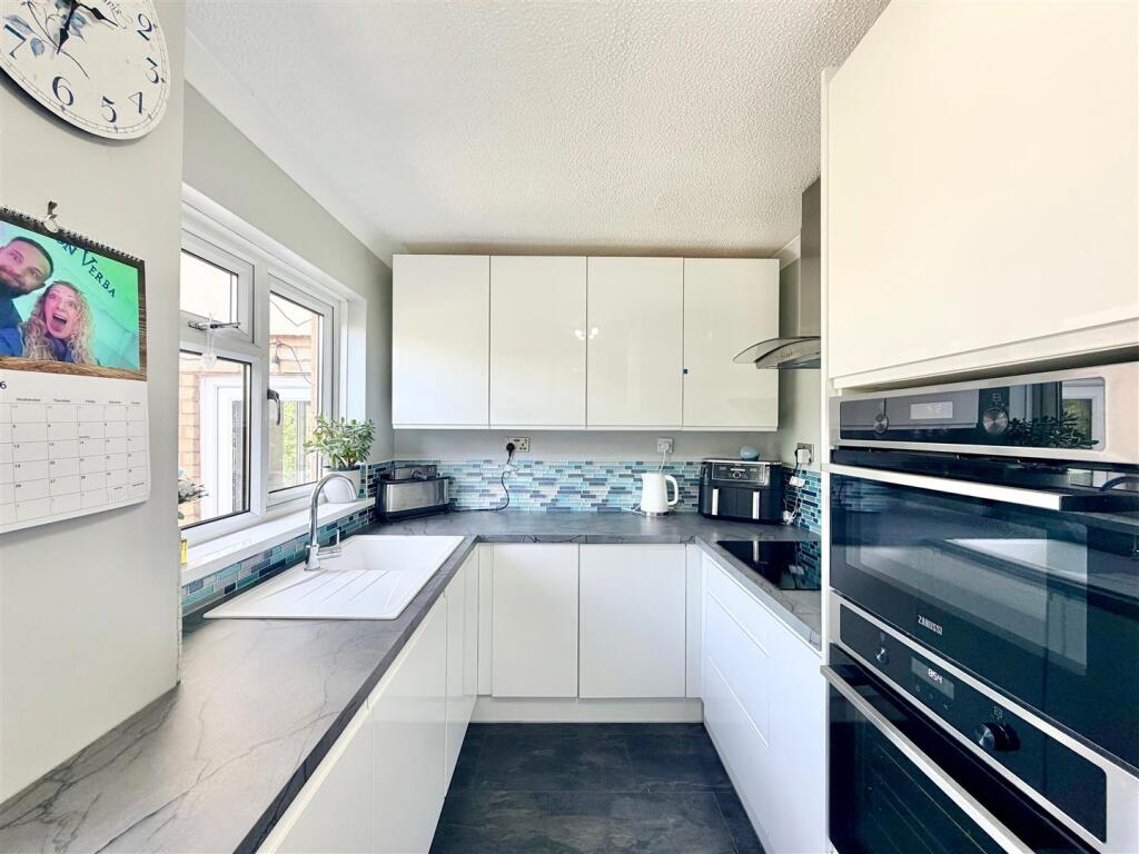 House in Plymouth, Staddiscombe - View 5